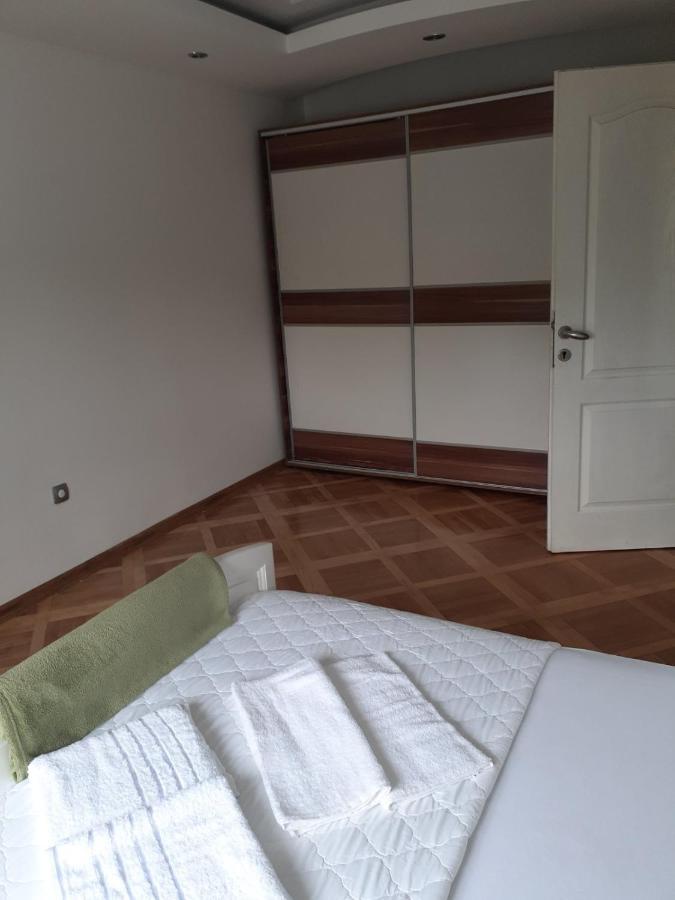 Loznicki Stan Na Dan 2 - Stan Na Dan Loznica Appartement Buitenkant foto